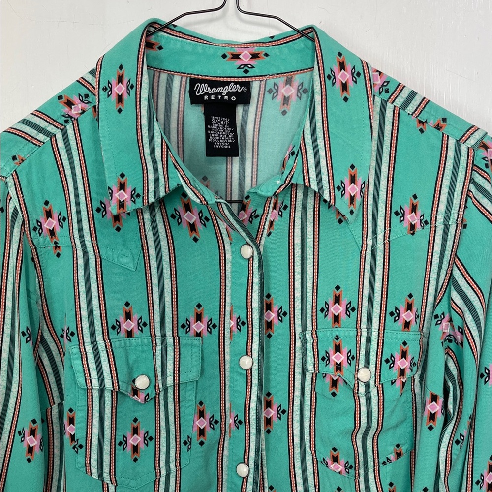 Wrangler Retro Turquoise and Pink Western Shirt